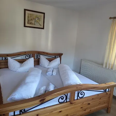 Staufenbruecke Hotel